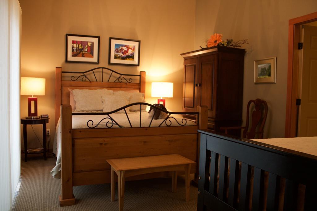 Windborne Bed & Breakfast Castlegar Habitación foto